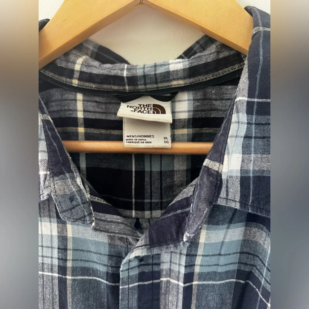 The North Face Men's Blue and Gray Plaid Shirt